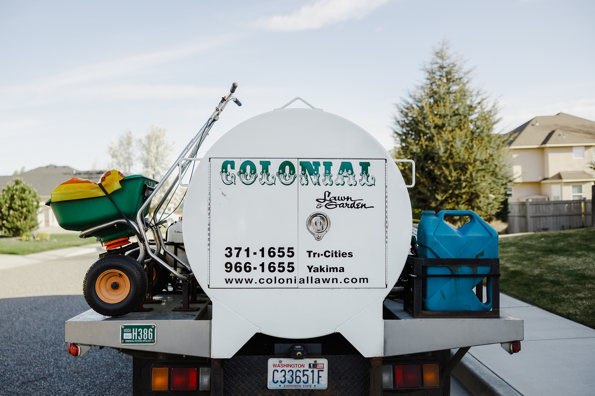 About Colonial Lawn & Garden | Tri-Cities & Yakima Lawn Care